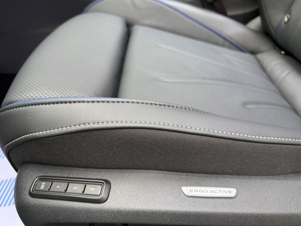 Volkswagen Tiguan Highest Spec Available 344695455