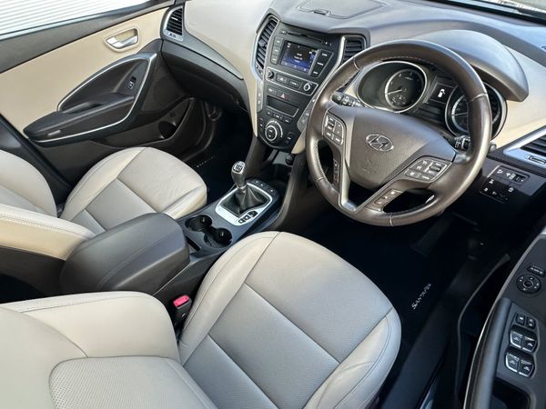 Santa Fe CRDi 4WD Executive *7seater 344800111