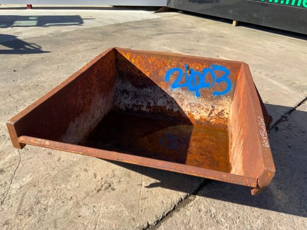 SELF TIPPING BUILDERS RUBBLE BOAT SKIP...2403. 344838331