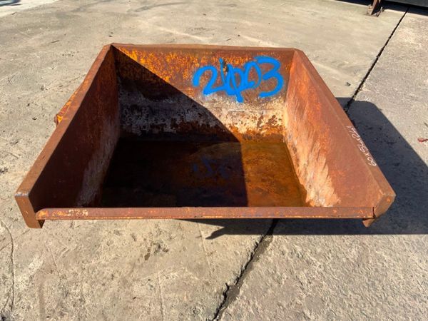 SELF TIPPING BUILDERS RUBBLE BOAT SKIP...2403. 344838343