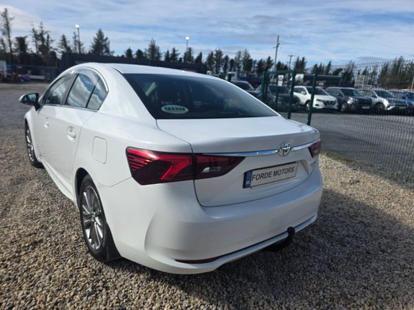Toyota Avensis 2017 344966934