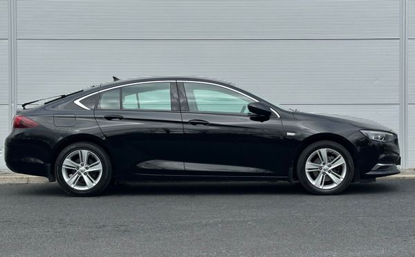 Insignia TurboD  SatNav Tech Line 345004458