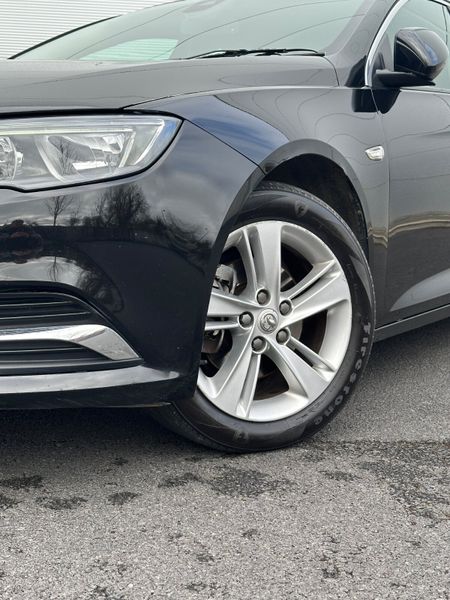 Insignia TurboD  SatNav Tech Line 345004486