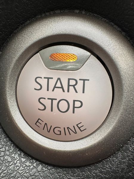 Nissan Note 2015 345111617