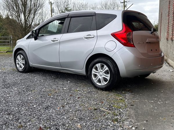Nissan Note 2015 345111618