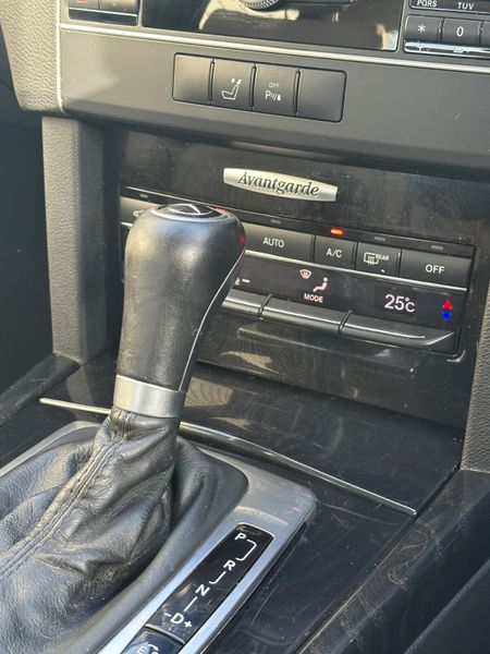 Mercedes-Benz E-Class 2011 345218595
