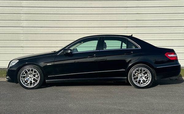 Mercedes-Benz E-Class 2011 345218593