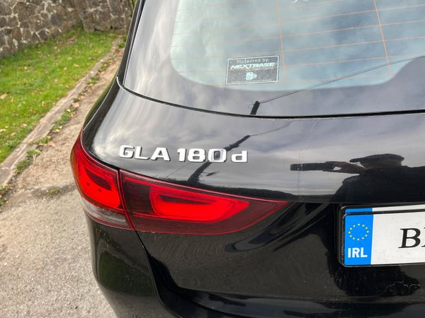 Mercedes-Benz GLA 180 d A/T Progressive 345321729
