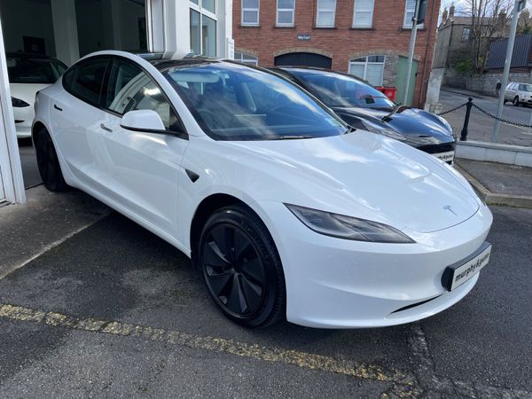 Tesla Model 3 2024 345360848