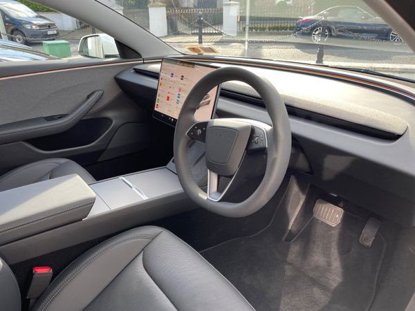Tesla Model 3 2024 345360849