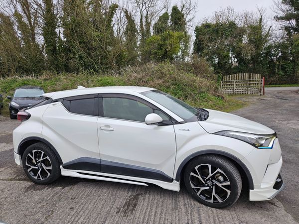 Toyota CHR 2017 1.8 hybrid Sol model 345381967
