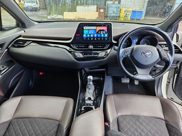 Toyota CHR 2017 1.8 hybrid Sol model 345616641