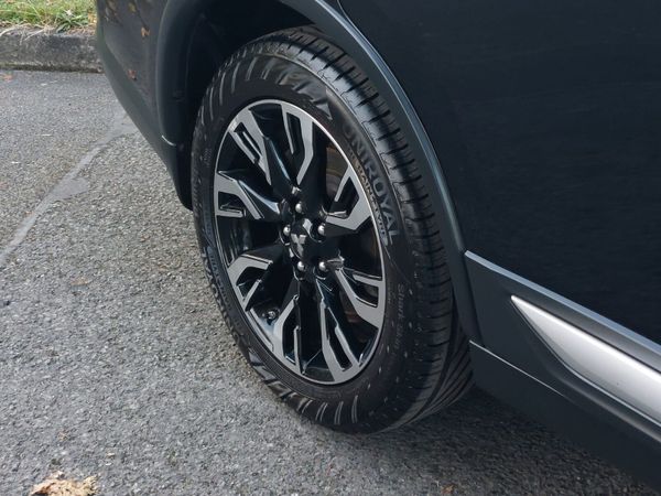 Mitsubishi Outlander *IMMACULATE* 2016 345852089