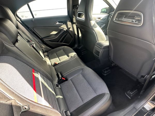 Mercedes-Benz A180d Auto *LowKMS 346070276