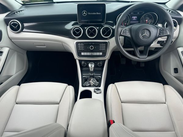 Mercedes-Benz CLA180d *1Owner 346094024