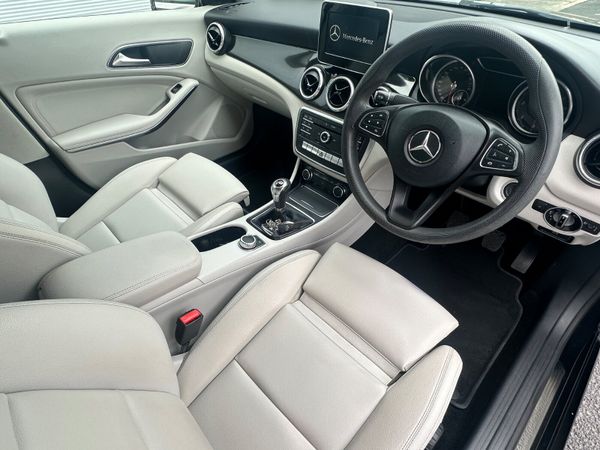 Mercedes-Benz CLA180d *1Owner 346094025