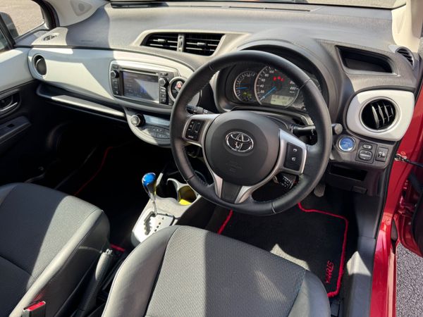Now Reserved! Auto 142 Toyota Yaris Hybrid! 346345044
