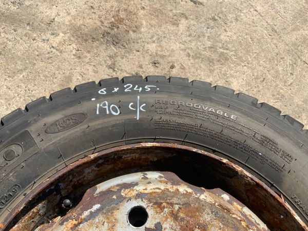 205/75/17.5 KUMHO DRIVE AXLE TYRES. 346415127