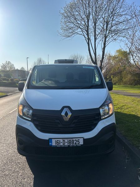 Renault Trafic Fridge Van Tax & Test 346432956