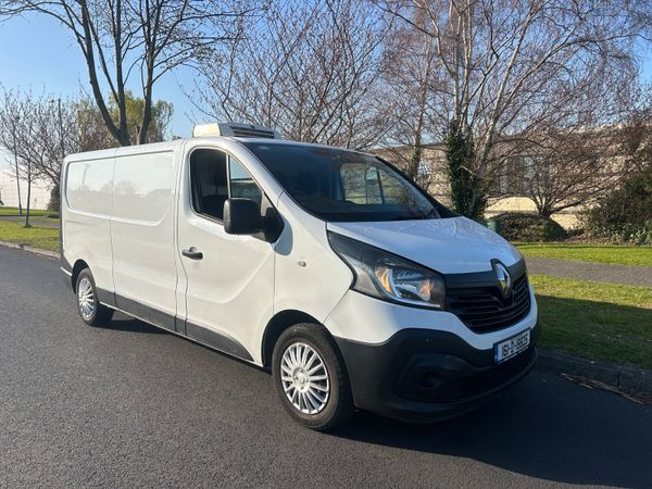 Renault Trafic Fridge Van Tax & Test 346432958