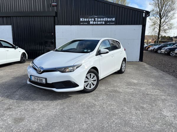 Toyota Auris 2017 346561289