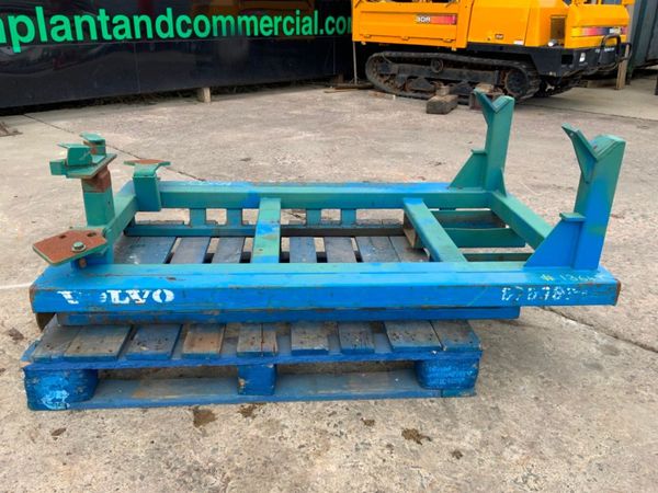 VOLVO ENGINE CRADLE / STILLAGE..1364t. 346789316