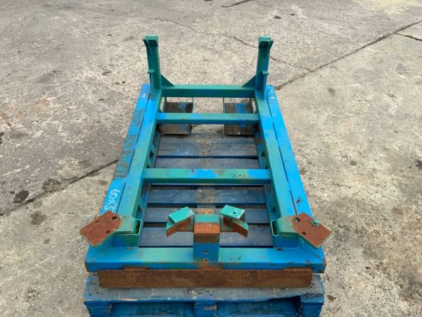 VOLVO ENGINE CRADLE / STILLAGE..1364t. 346789317