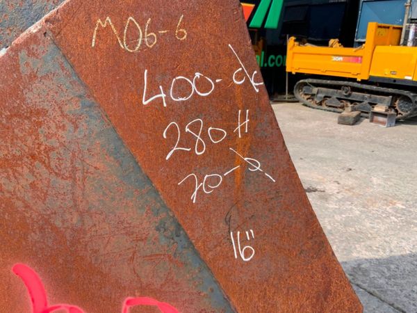16" DIGGING BUCKET........70mm PINS.........1488a 346781572