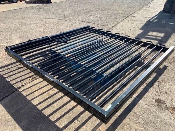 13ft x 77"  BOW TOP ENTRANCE GATES.........1617. 346906805