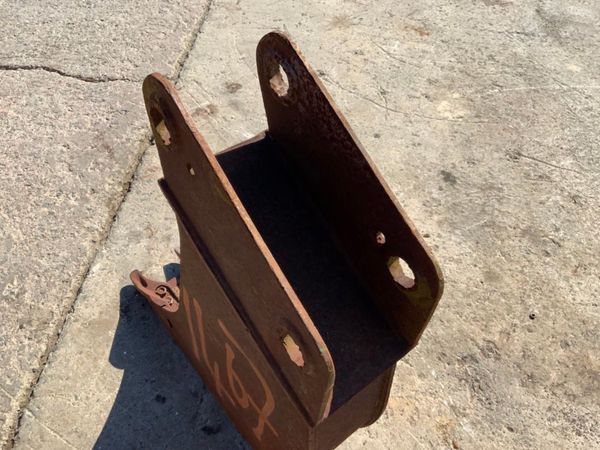9"  DRAINAGE BUCKET.........50mm PINS......1467 347216521