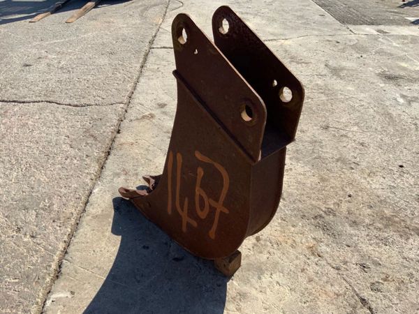 9"  DRAINAGE BUCKET.........50mm PINS......1467 347216522