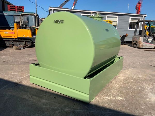 3000 litre FUEL BOWSER / STORAGE  TANK......889T 347238328