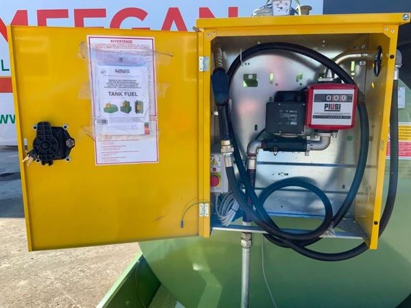 3000 litre FUEL BOWSER / STORAGE  TANK......889T 347238337