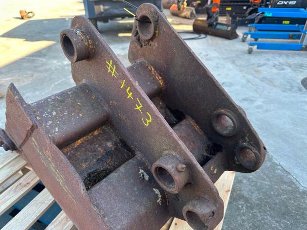 24" DIGGING BUCKET ... 45MM ...3CX ... 1473 347247028