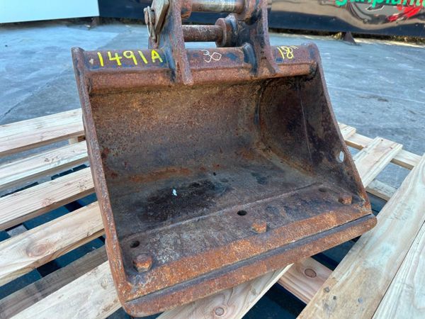 18" RHINOX DIGGING BUCKET ... 30MM ...1491A 347247134