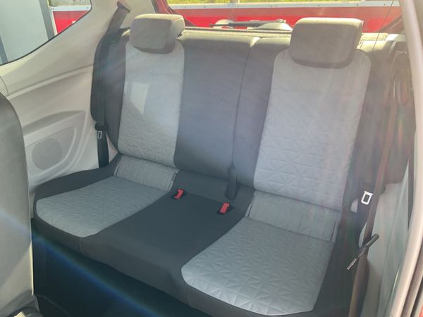 VW UP 1.0L AUTOMATIC 61,000 KMS 347258345