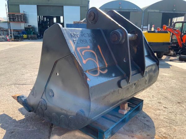 72"  DIGGING BUCKET.........90mm PINS..1521. 347359976