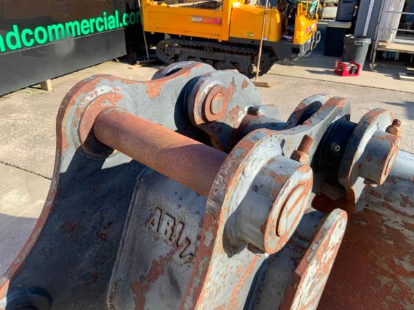 FIVE TYNE MANUAL GRAPPLE.......80mm PINS....1395. 347360166