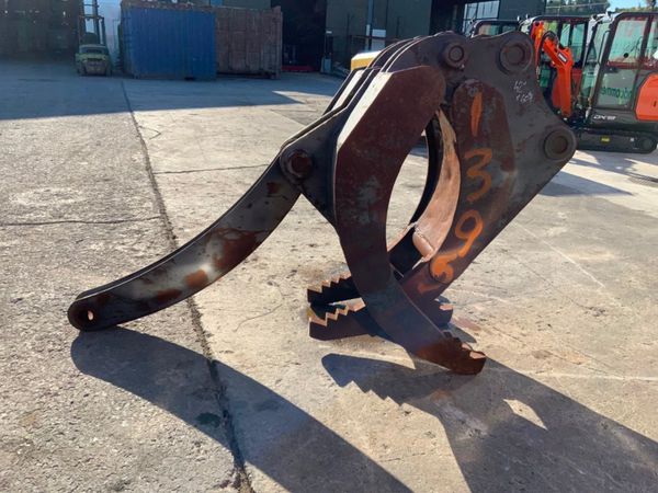 FIVE TYNE MANUAL GRAPPLE.......80mm PINS....1395. 347360172
