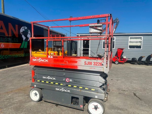 2017 SKYJACK SJ3226 SCISSOR LIFT ....506 347380635