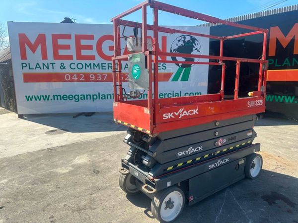 2017 SKYJACK SJ3226 SCISSOR LIFT ....506 347380631