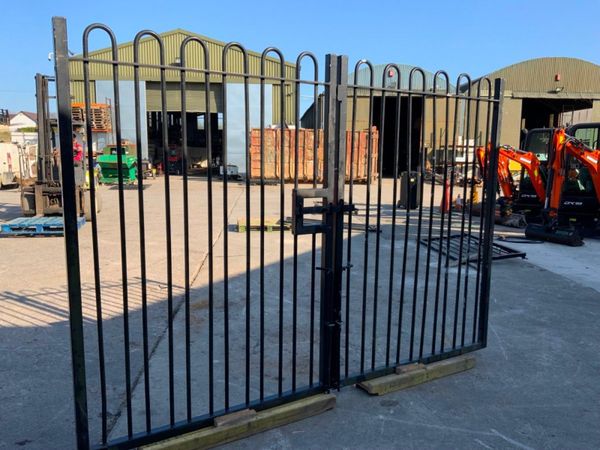 3.0mts GALVANISED/ COATED ENTRANCE GATES..1900 347394369