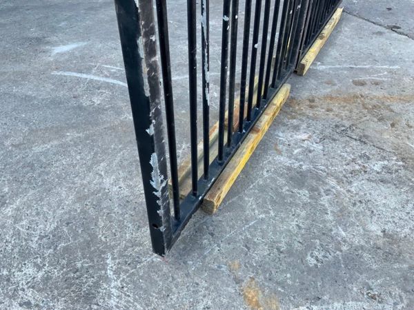 3.0mts GALVANISED/ COATED ENTRANCE GATES..1900 347394363