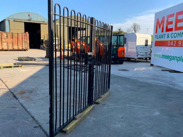 3.0mts GALVANISED/ COATED ENTRANCE GATES..1900 347394370