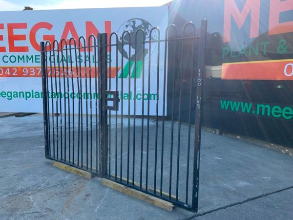 3.0mts GALVANISED/ COATED ENTRANCE GATES..1900 347394372