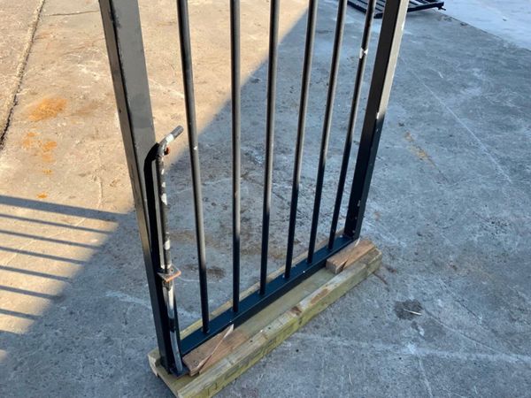 1950mm x 900mm PEDESTRIAN ENTRANCE GATE. 347392114