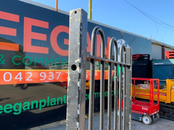 1950mm x 900mm PEDESTRIAN ENTRANCE GATE. 347392111