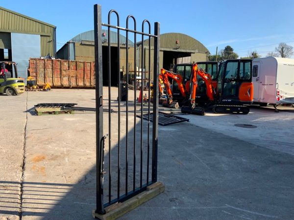 1950mm x 900mm PEDESTRIAN ENTRANCE GATE. 347392113