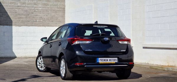 Toyota Auris Luna Automatic Hybrid AA Approved 347432951