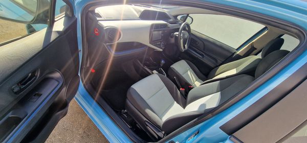 Toyota Aqua Automatic 347433917
